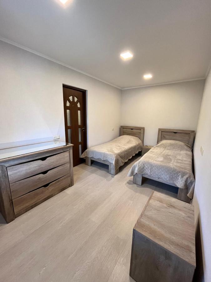 Green Park Guest House 딜리잔 외부 사진