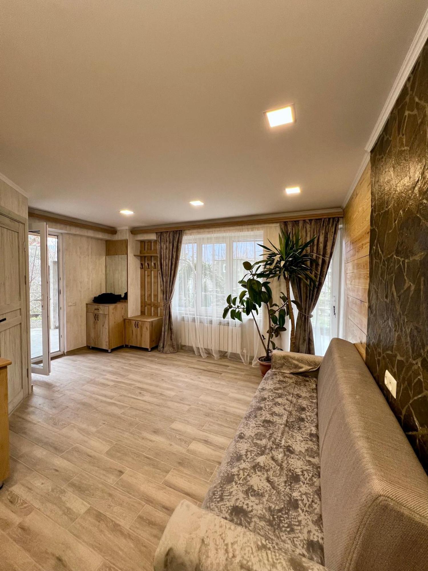Green Park Guest House 딜리잔 외부 사진